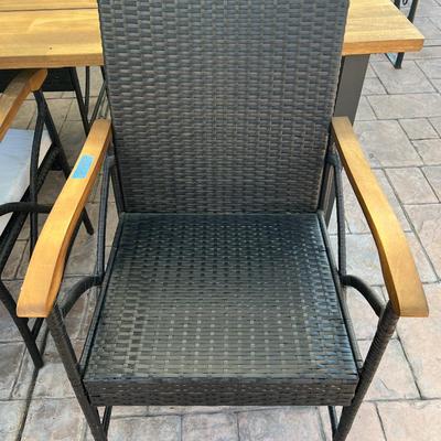 Patio Joy Table and 4 chairs 69 X32X29"
