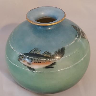 Belleek Porcelain Vase (O-BBL)