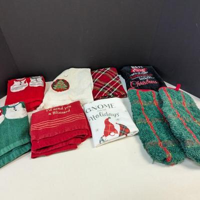 Holiday Hand Towels & Oven Mitts
