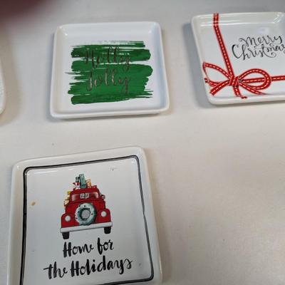 Hallmark & IMD Holdings Snack Plates