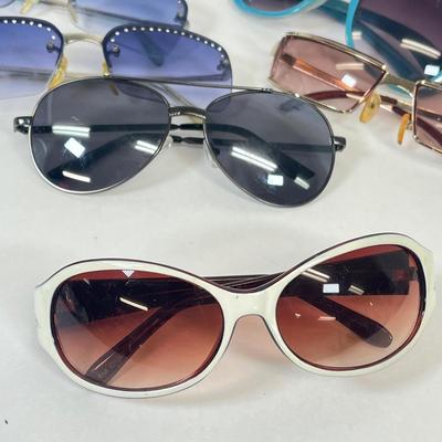 LOT 29: Collection of Fashion Sunglasses