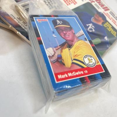 LOT 39: Sports Memorabilia - Mark Sanchez N.Y. Jets Jersey, Baseball Digest Magazine Collection - Baseball, Football Basketball Cards