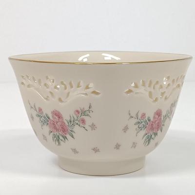 LOT 41: Lenox Petals and Pearls Cat Vase with Lenox Ming Blossom Vase, Special Vase & Petite Rose Trinket Bowl