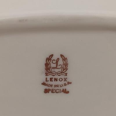 LOT 41: Lenox Petals and Pearls Cat Vase with Lenox Ming Blossom Vase, Special Vase & Petite Rose Trinket Bowl