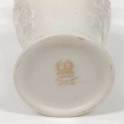 LOT 41: Lenox Petals and Pearls Cat Vase with Lenox Ming Blossom Vase, Special Vase & Petite Rose Trinket Bowl