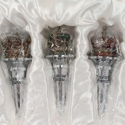 LOT 42: Bormioli Rocco Dedalo Decanter Set, Crown Wine Stoppers & Riedel Wine Glass Set