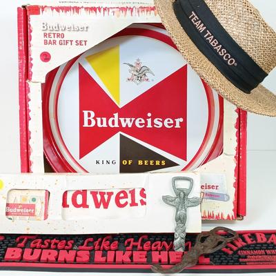 LOT 45: Budweiser Retro Bar Gift Set, Team Tabasco Straw Hat & Mermaid and Totem Pole Bottle Openers