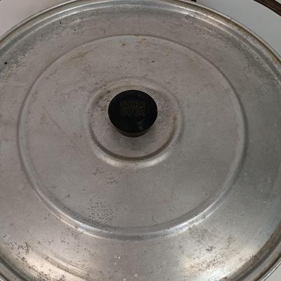 LOT 47: Wear-Ever 21 Qts Aluminum Stockpot and Coffee Pot