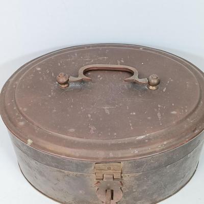 LOT 51: Artini Engraving Handpainted 4D Wall Art, Brass Box & Arnart Creation Porcelain Wall Plaque