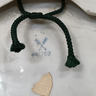 LOT 51: Artini Engraving Handpainted 4D Wall Art, Brass Box & Arnart Creation Porcelain Wall Plaque