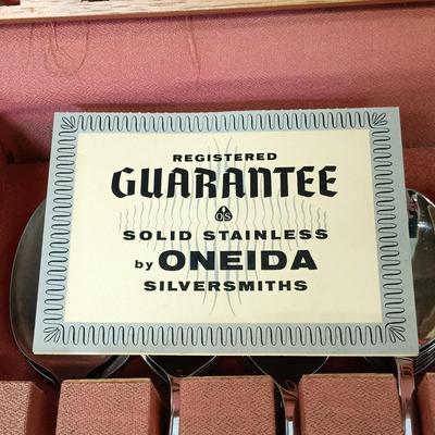LOT 61: Vintage Othello Solingen Germany Steak Knife Set, Oneida Craft Deluxe Stainless Steel Flatware with Chest & More