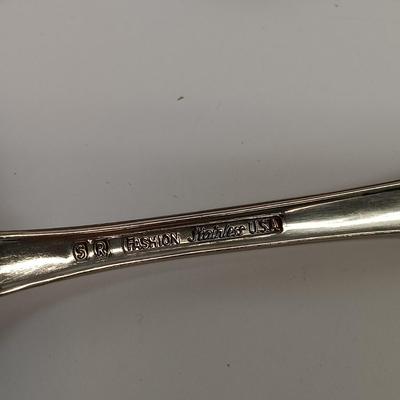 LOT 61: Vintage Othello Solingen Germany Steak Knife Set, Oneida Craft Deluxe Stainless Steel Flatware with Chest & More