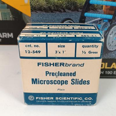 LOT 75: New in Box Engineering and Science Toys