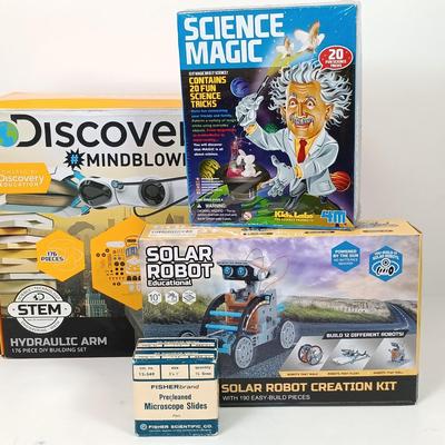 LOT 75: New in Box Engineering and Science Toys