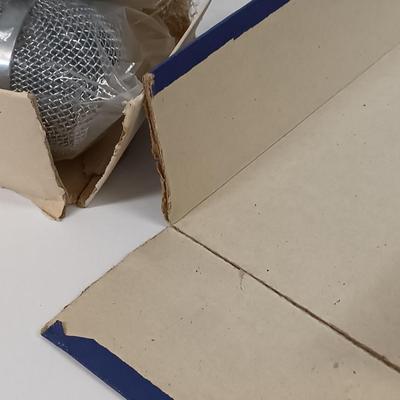 LOT 90: Vintage Calrad DM-63HL Microphone