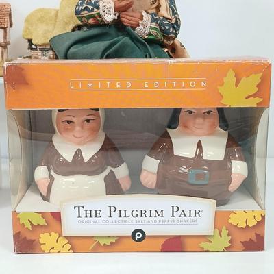 LOT 93: Country Collectibles - Signed Richard Teil Rabbit Sculpture, Williams Sonoma Plates & More