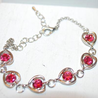 All RED HEARTS Setting Bracelet (10") on a Silver Tone Chain