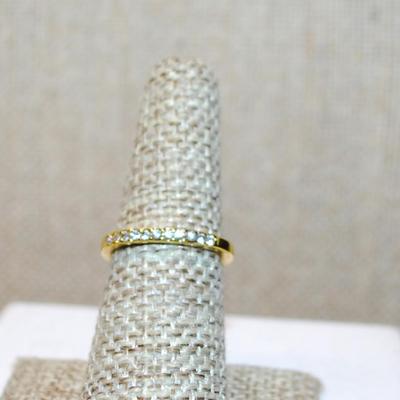 Size 6½ Delicate Row of 10 Clear Stones Ring on a Thin Gold Tone Band (1.4g)