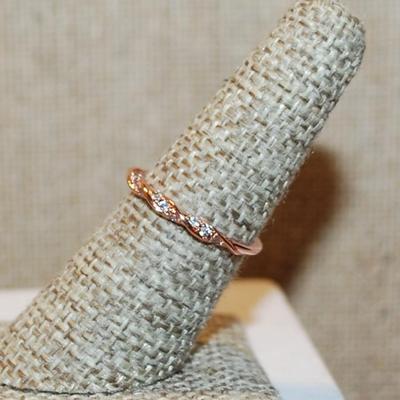 Size 7¼ Delicate Swirls Intertwined Ring with Clear Stones and ROSE GOLD Band (1.3g)