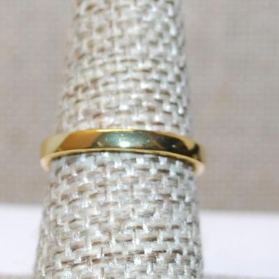 Size 7¼ Half Infinity Style Ring with 6 Clear Inlay Stones on a Gold Tone Band (1.8g)
