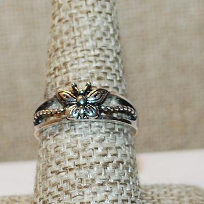 Size 8 Marked .925 All Silver BUTTERFLY Ring on a Silver Band (2.8g)