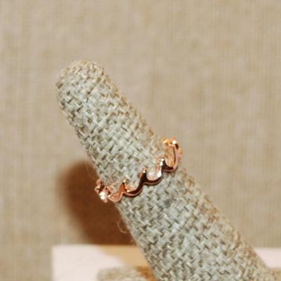Size 8 Rose Gold Band Infinity Style "Ocean Waves" Ring (1.7g)