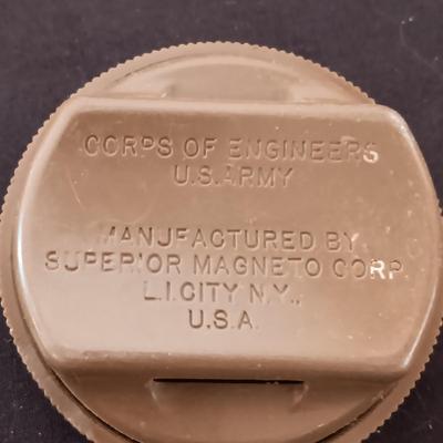 VINTAGE MILITARY ITEMS