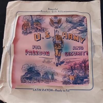 VINTAGE MILITARY ITEMS