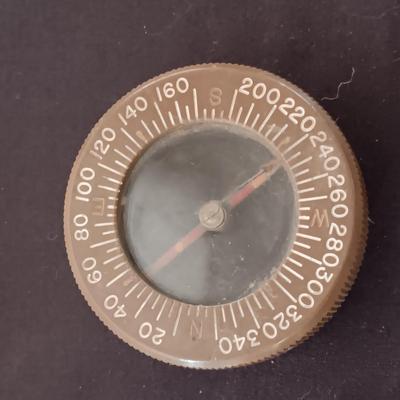 VINTAGE MILITARY ITEMS