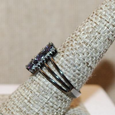 Size 9 Unique Triple PURPLE Round Vertical Stones Ring on an All Black Band (3.4g)