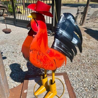 Sale Photo Thumbnail #35: Metal Yard Art Rooster