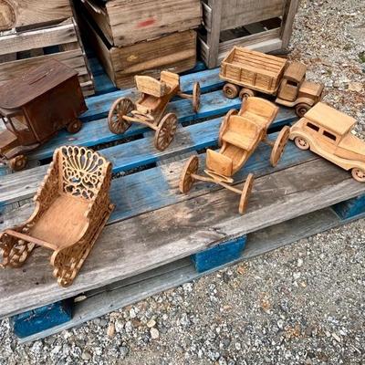 Sale Photo Thumbnail #101: Small Wooden Toys