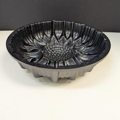 Nordic Ware Sunflower Pan