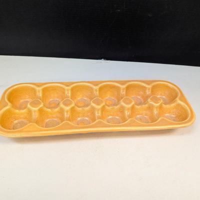 Vintage Ceramic Egg Holder
