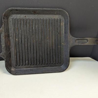 Lodge 12" Cast Iron Square Griddle Pan Skillet