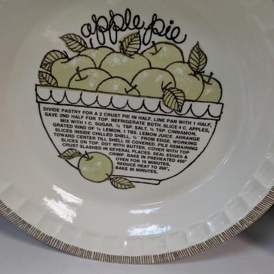 Apple Pie Cherry Pie & Strawberry Royal China Jeannette Dessert Plates