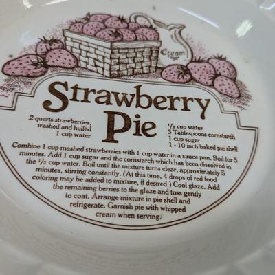 Apple Pie Cherry Pie & Strawberry Royal China Jeannette Dessert Plates
