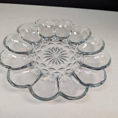 Heavy Glass Deviled Egg Dish With Flower Center