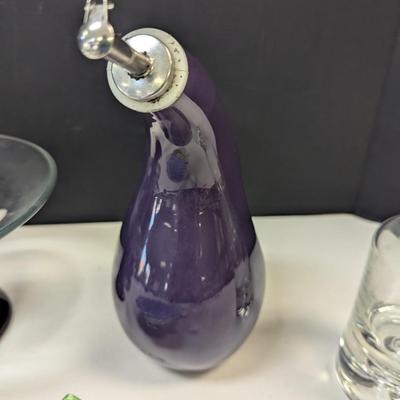 Assortment Of Kitchen Accessories