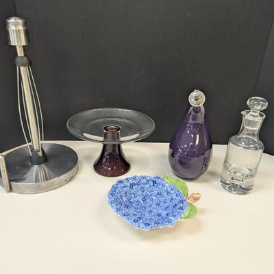 Assortment Of Kitchen Accessories