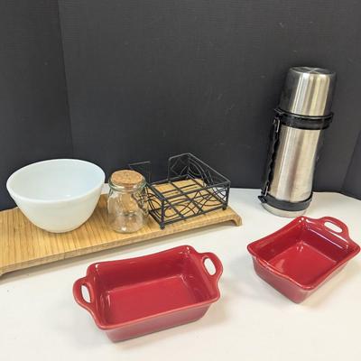 Assortment Of Kitchen Accessories