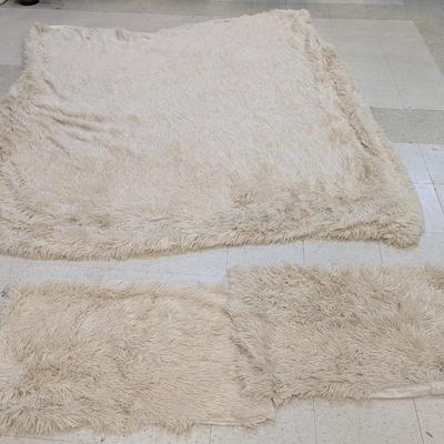 Duvet Cover Approx 77" x 76"