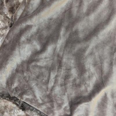 Duvet Cover Approx 80" x 83"