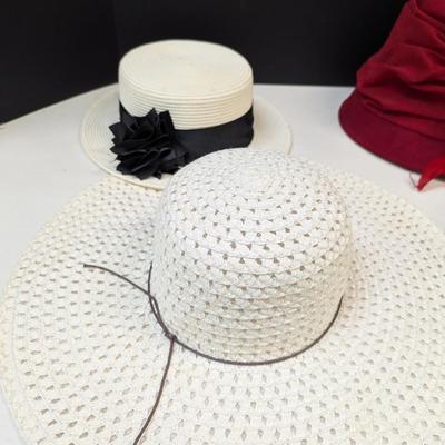 4 Different Styles Of Women's Hats