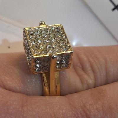 Sale Photo Thumbnail #322