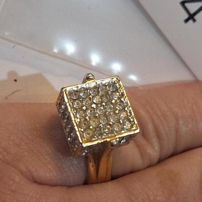 Sale Photo Thumbnail #326