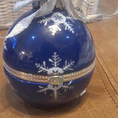 Sale Photo Thumbnail #385