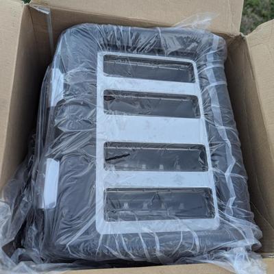 Oster 4 slice toaster- new