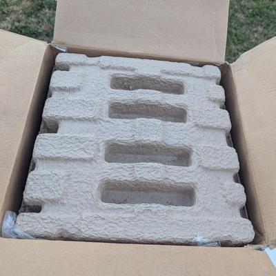 Oster 4 slice toaster- new