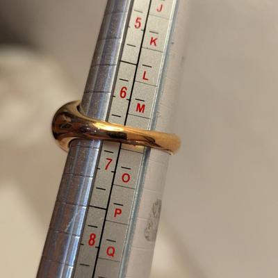 Sarah Coventry gold finish ring size 6.5